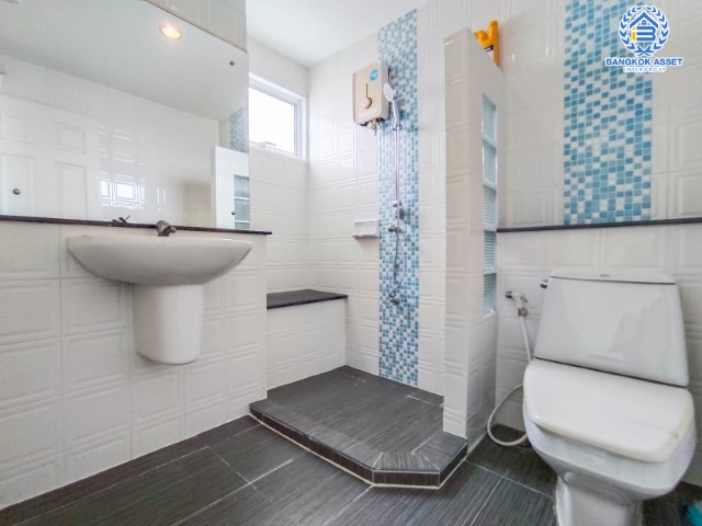 *****บ้านเดี่ยวมือสองนนทบุรี บ้านคุณภาพจากแบรนด์ Property Perfect ม.เพอร์เฟคเพลส ราชพฤกษ์-พระราม5 เนื้อที่ 60.7 ตร.ว. ฟังก์ชั่น! 3 ห้องนอน 3 ห้องน้ำ 2 ที่จอดรถ แถมแอร์ 4 เครื่อง!! ต่อเติมครบจบที่เดียว บนทำเลโซนเมือง ติดถนนราชพฤกษ์ ใกล้รถไฟฟ้าสายสีม่วง "สถานีไทรม้า" และทางด่วน "ศรีรัช"